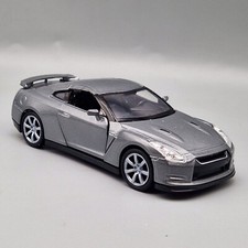 Nissan Skyline GT-R Diecast Model Car 1/34 - New In Box by Welly