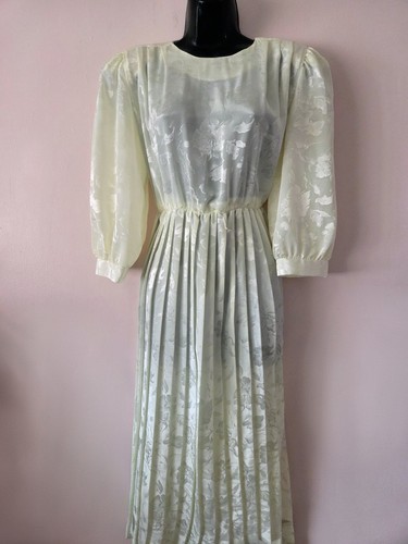 Vintage 1980s lady carol ivory - vintage,