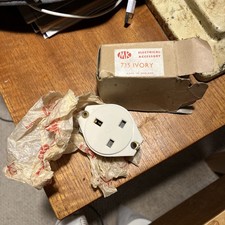 Vintage MK twin 13 A Socket Old Stock In Ivory Bakelite. Made in England