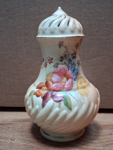 Antique royal worcester - an,
