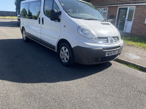 Renault traffic lwb 9seater - traffic,