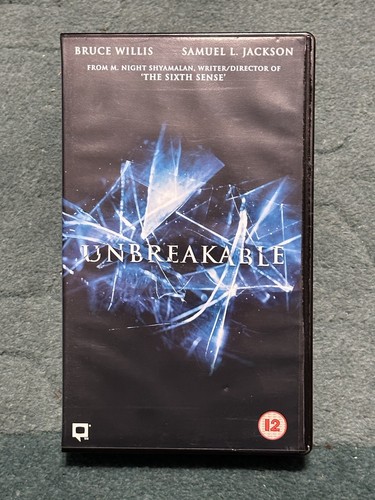 Unbreakable bruce willis - -,