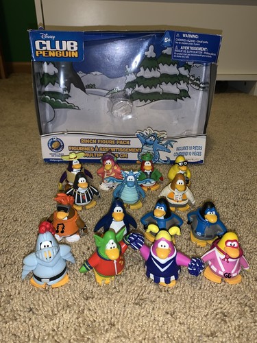 Club penguin figure - figure, lot