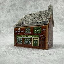 Rovers Return Coronation Street Miniature Figurine (under 3 inches)