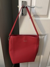 Fablou Red Berry Silicone Tote