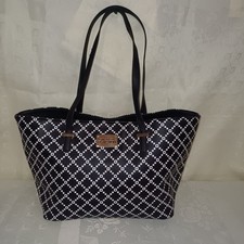 NEW KENNETH COLE REACTION