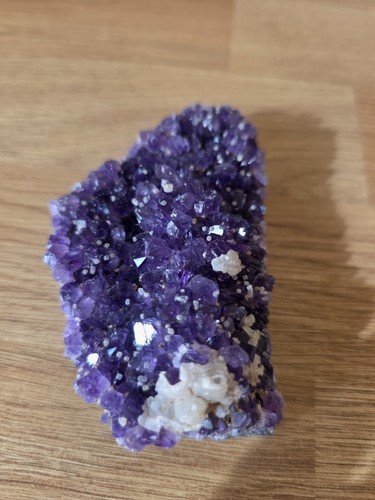 Stunning amethyst with calcite - stunning,