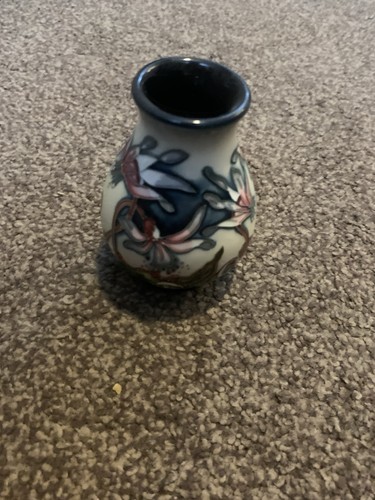 Moorcroft minuet vase 10cm - vase,