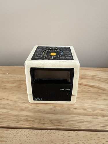 Vintage zeon time cube world - time,