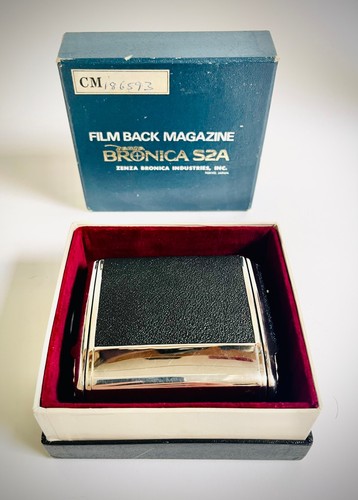 Mint box zenza bronica 6x6 - w/box],