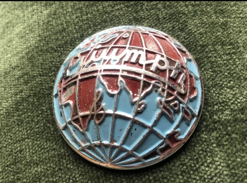 Triumph globe hub cap - hub, badges