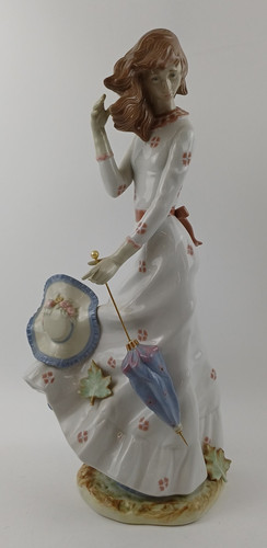 Rare retired nao lladro - by, 658