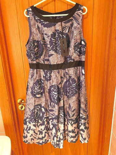 Marks spencer autograph - &,
