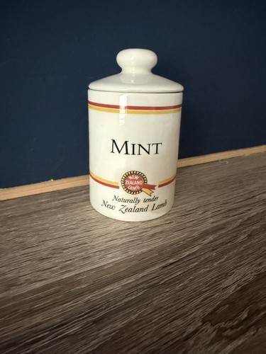 Vintage kitchen ware - vintage,