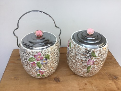 Wade 1930s floral biscuit