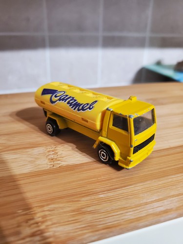 Majorette ford cargo tanker - majorette,