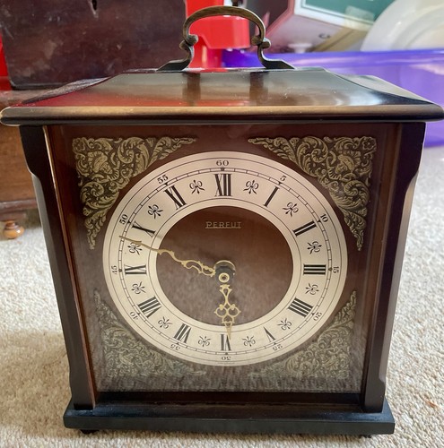 Wooden battery clock vintage - wooden, clock.
