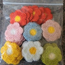 30 x Embroidered Flowers Sew