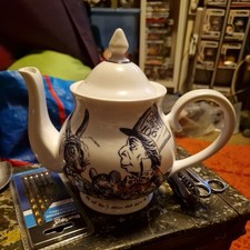 Whittard Of Chelsea Alice In Wonderland Mad Hatters Tea Party Teapot, New