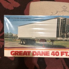 ERTL Great Dane 40ft Reefer Trailer Truck Model Kit #8033