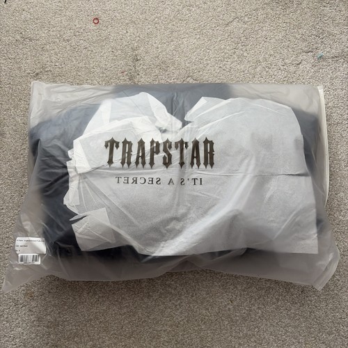 Trapstar irongate embossed - trapstar,
