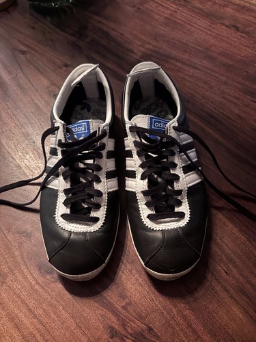 Vintage adidas art - adidas, core