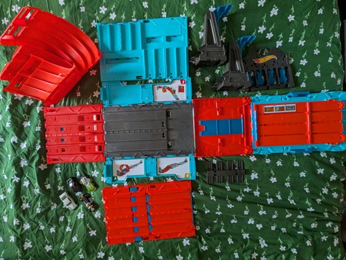 Hot wheels complete race crate - hot,