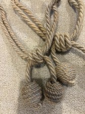 Pair Of Jute Pom Pom Curtain Tie Backs (1 of 2 Pairs Available) 60cm