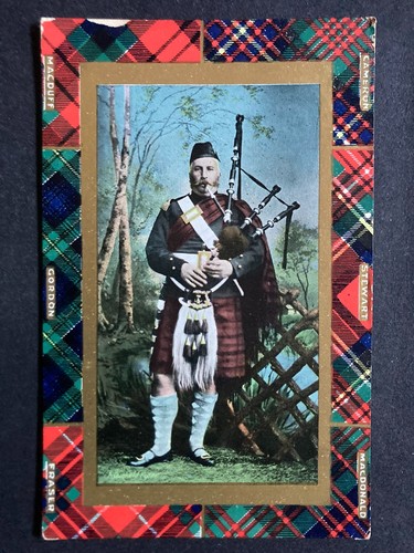 Scottish highland piper - highland,