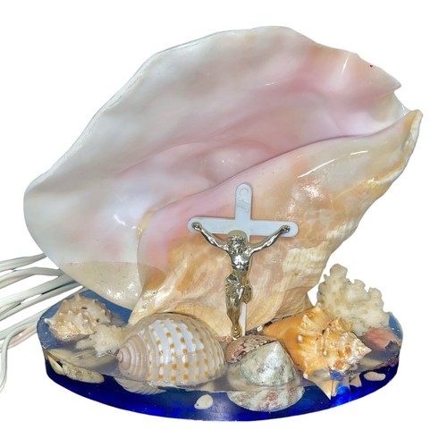 Vtg jesus crucifix seashell - jesus,