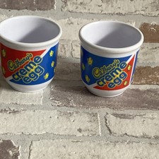2 X VINTAGE  PLASTIC /