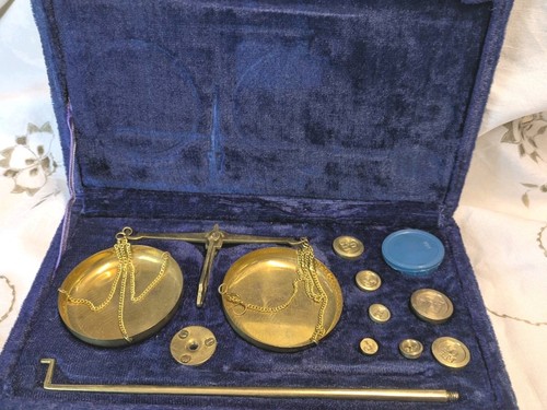 1930s traveling brass scales - 1930s,