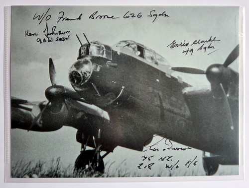 Photo lancaster bomber - photo,