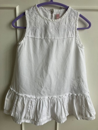 Baby girls age - , french