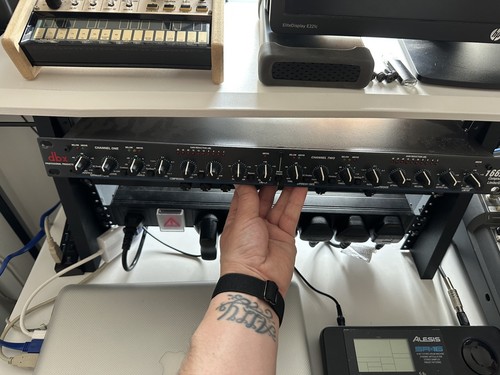 Dbx 166xl dual channel - dbx,