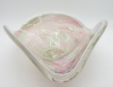 PINK & GREEN WASH IN A GLASS SCULPTURED BOWL
