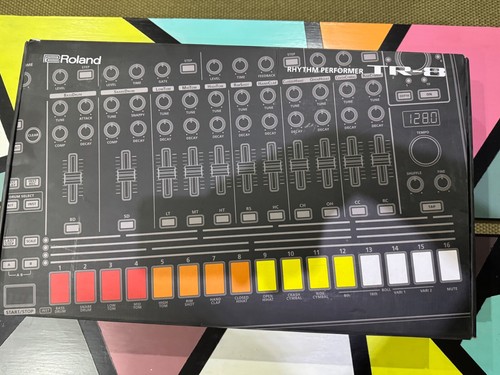 Roland aira tr8 rhythm - aira,
