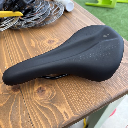 Specialized rivo saddle body - specialized,