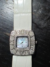 FRESH WHITE CRYSTAL SQUARE