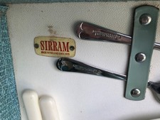 Sirram vintage original picnic hamper 1950 sirram, 6 peice x 3 working flasks 