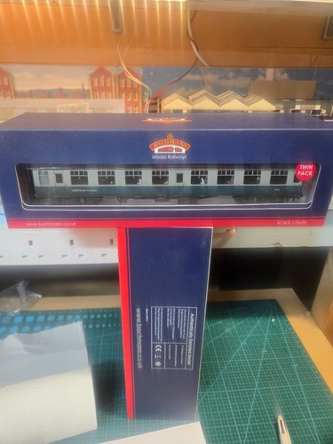 Bachmann gauge coaches 2x - gauge,