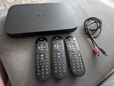 Sky Q Box with Remote and Cables