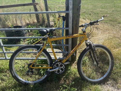 Claud butler mountain bike - butler,