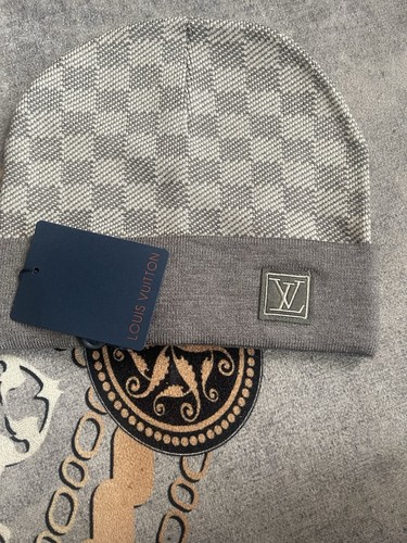Louis vuitton beanie brand new - louis,