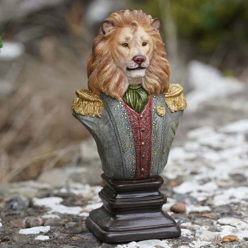 Lion gentry bust resin - lion,
