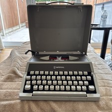 Vintage 1970s Royal Mercury