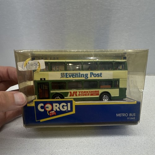 Corgi metro bus model - metro,
