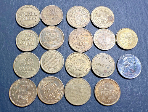 Vintage tokens arcade - :, car