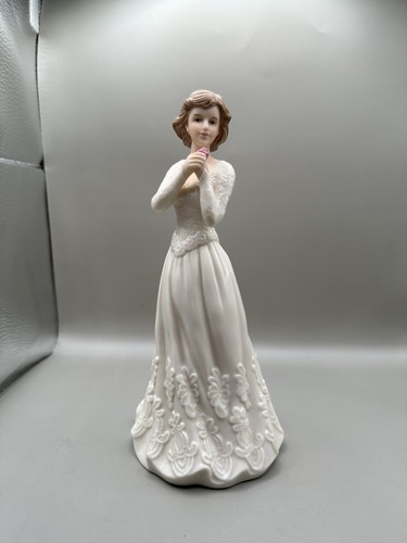 Vintage regal figurine - vintage,