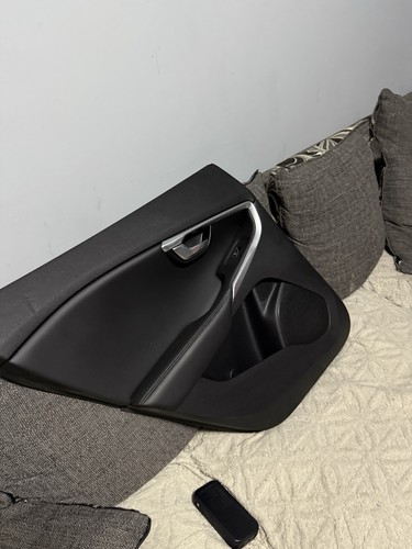 Volvo v40 door cards front - x4,